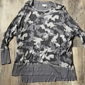 Wonderly Gray Camo Sweatshirt
